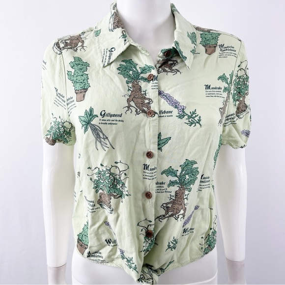 Harry Potter Top Green Front Knot Herbology Notes Cropped Shirt Size L - Picture 2 of 9